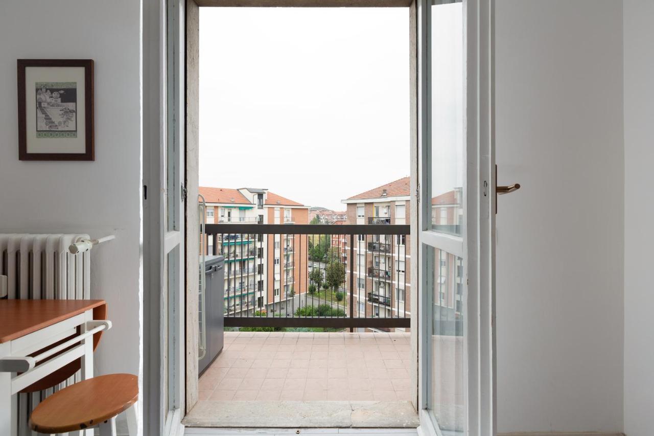 Apartment With Balcony -Bisceglie Red Line Subway 米兰 外观 照片